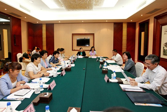 河南省关爱留守儿童工作座谈会现场